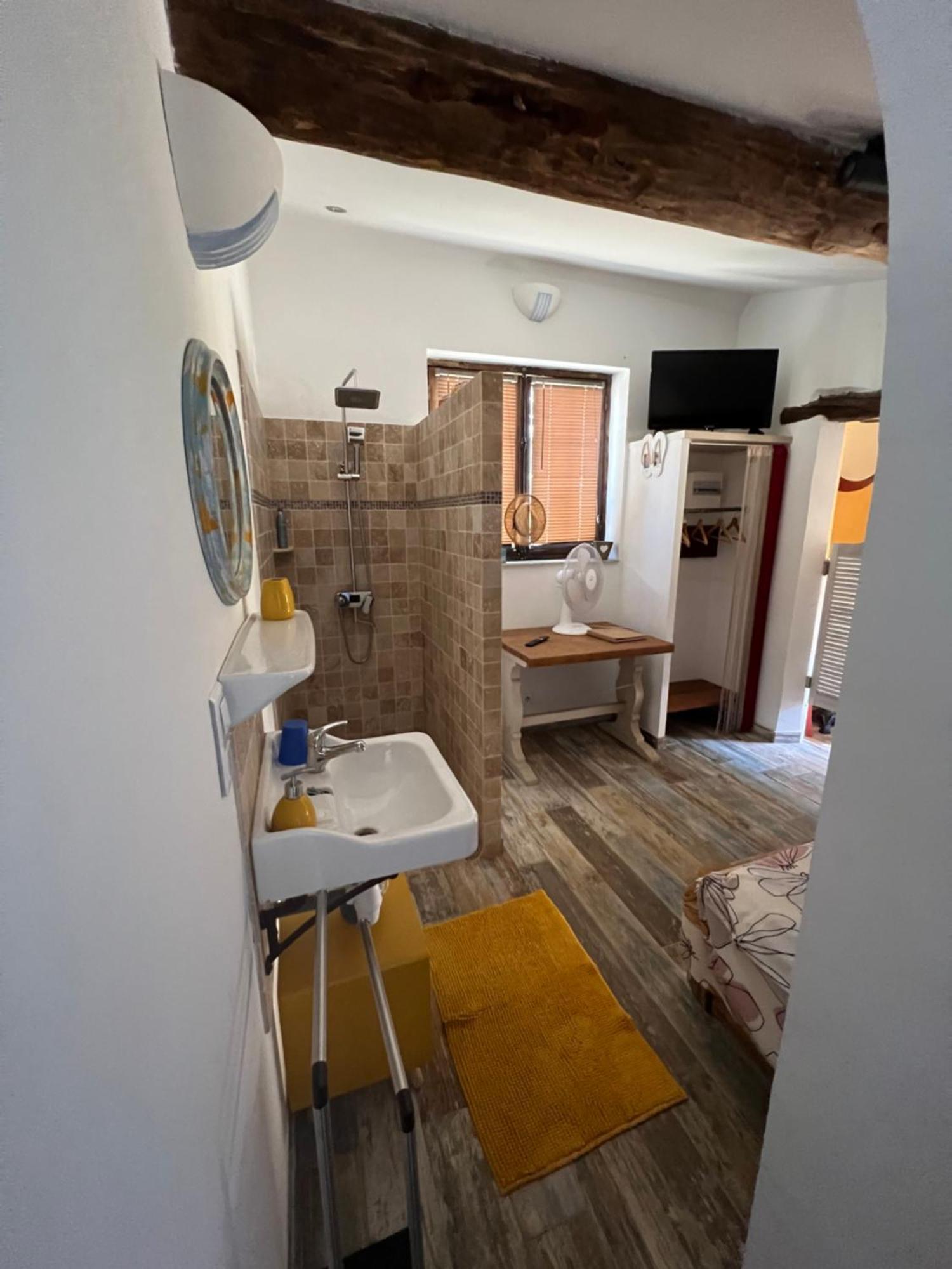 Appartamento Cabanon César Flayosc Esterno foto